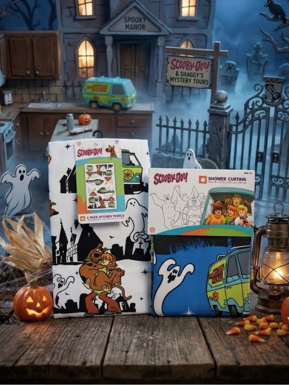 Halloween Scooby Doo Towel & Shower Curtain Set - White & Blue